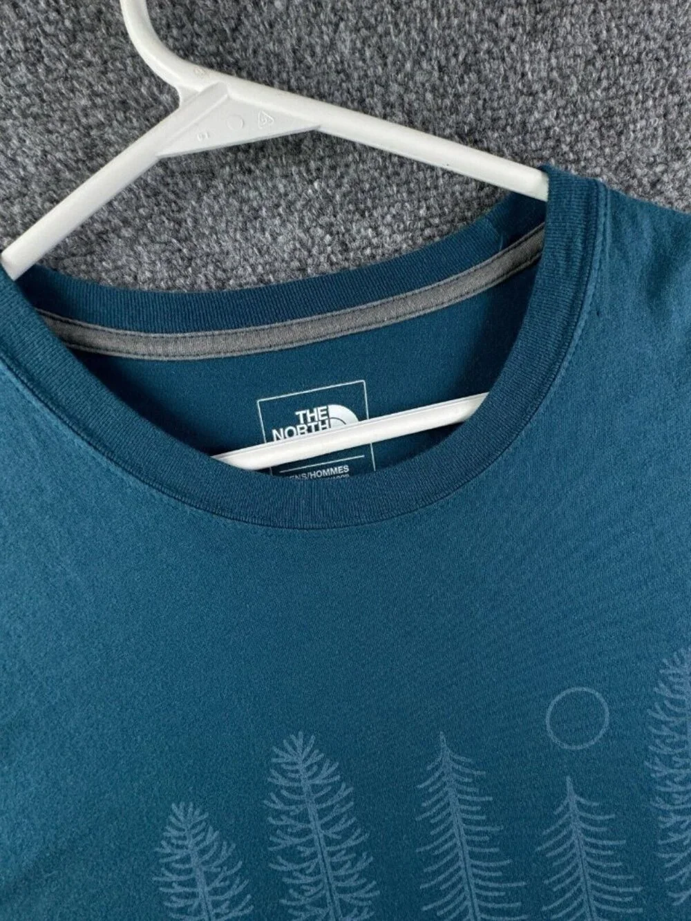 North Face Large Men’s Blue Long Sleeve T Shirt Camping Hiking Graphic Print